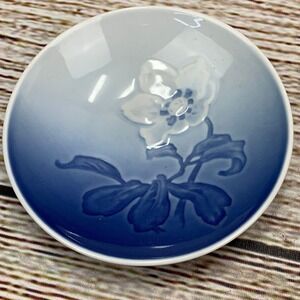 B&G Copenhagen 4" Porcelain Trinket Bowl Blue Floral Relief Pattern Number 332